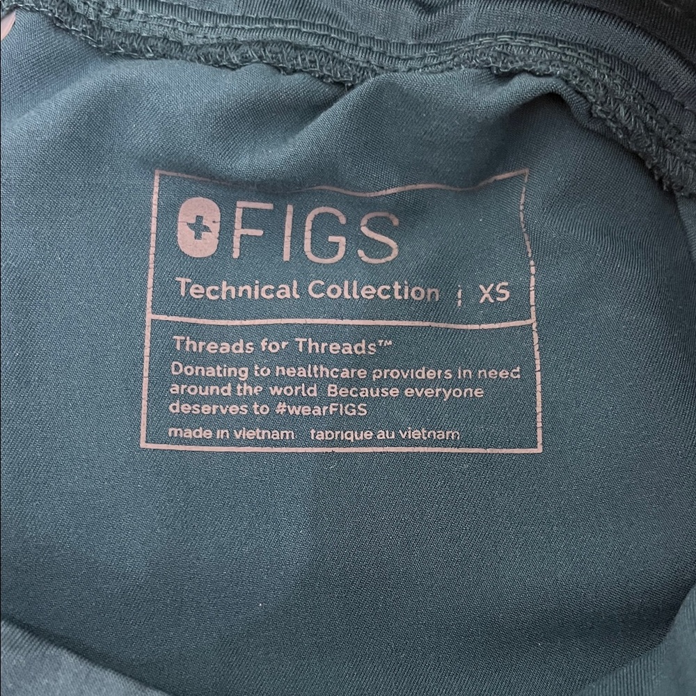 Figs Caribbean Blue V-Neck Scrub Top and Jogger Pants - Picture 8 of 9